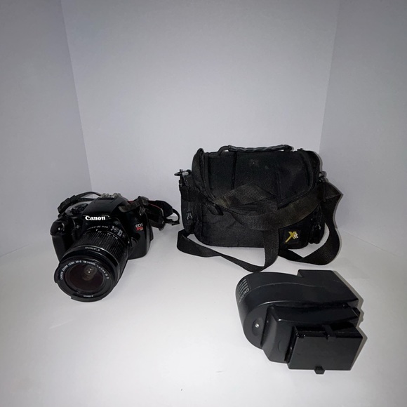 Canon EOS Rebel T3 Digital SLR Camera - Picture 1 of 14